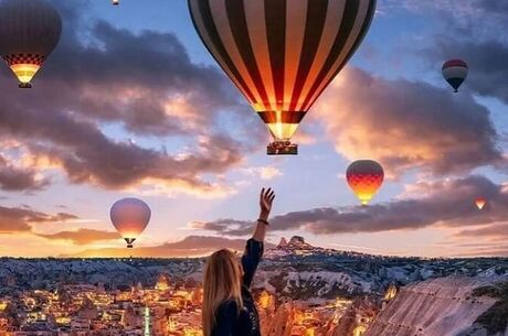 Sivas Çıkışlı Günübirlik Kapadokya Turu(BALON SEYİRLİ)